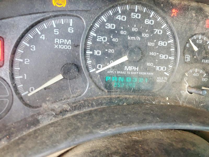 Photo 9 from auction – 2002 CHEVROLET SILVERADO with VIN 2GCEK19T221198297