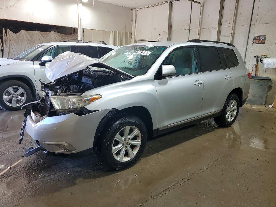 TOYOTA HIGHLANDER 2012 with VIN 5TDBK3EH9CS165453 - Photo from auction