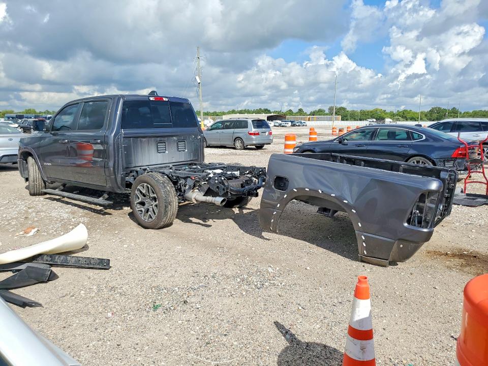 Zdjęcie 2 z aukcji – 2026 RAM 1500 z VIN 1C6RREJP2TN184166