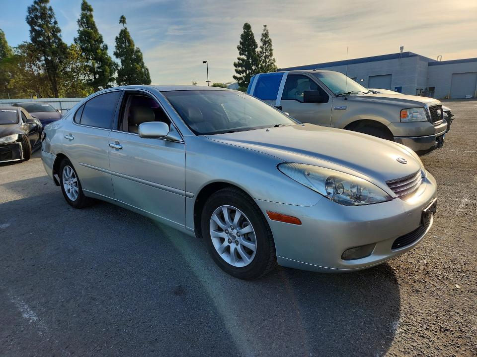 Photo 4 from auction – 2002 LEXUS ES with VIN JTHBF30G720051664