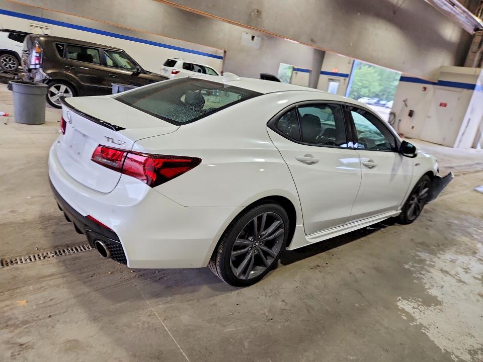 Photo 3 from auction – 2019 ACURA TLX with VIN 19UUB2F64KA000813