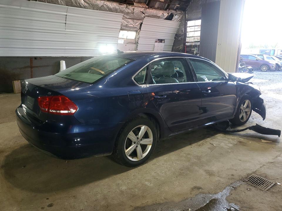 Photo 3 from auction – 2012 VOLKSWAGEN PASSAT with VIN 1VWBP7A32CC088572