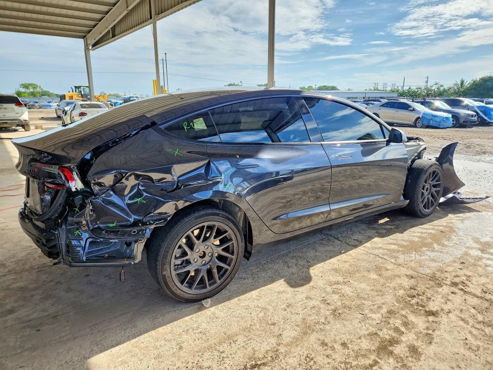 Фото 3 с аукциона – 2025 TESLA MODEL 3 с VIN 5YJ3E1EA9SF050227