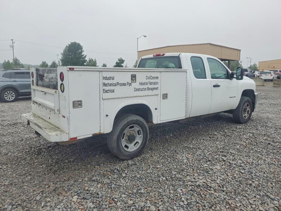 Photo 3 from auction – 2011 CHEVROLET SILVERADO with VIN 1GB2CVCG2BZ347032