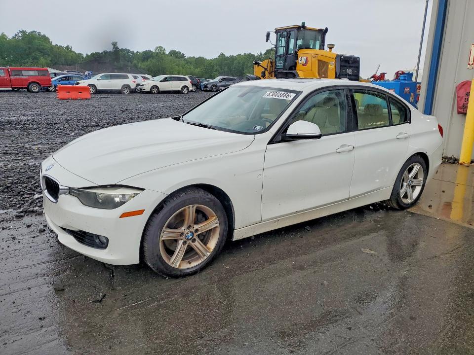 BMW 328 2013 with VIN WBA3B5C50DF592396 - Photo from auction
