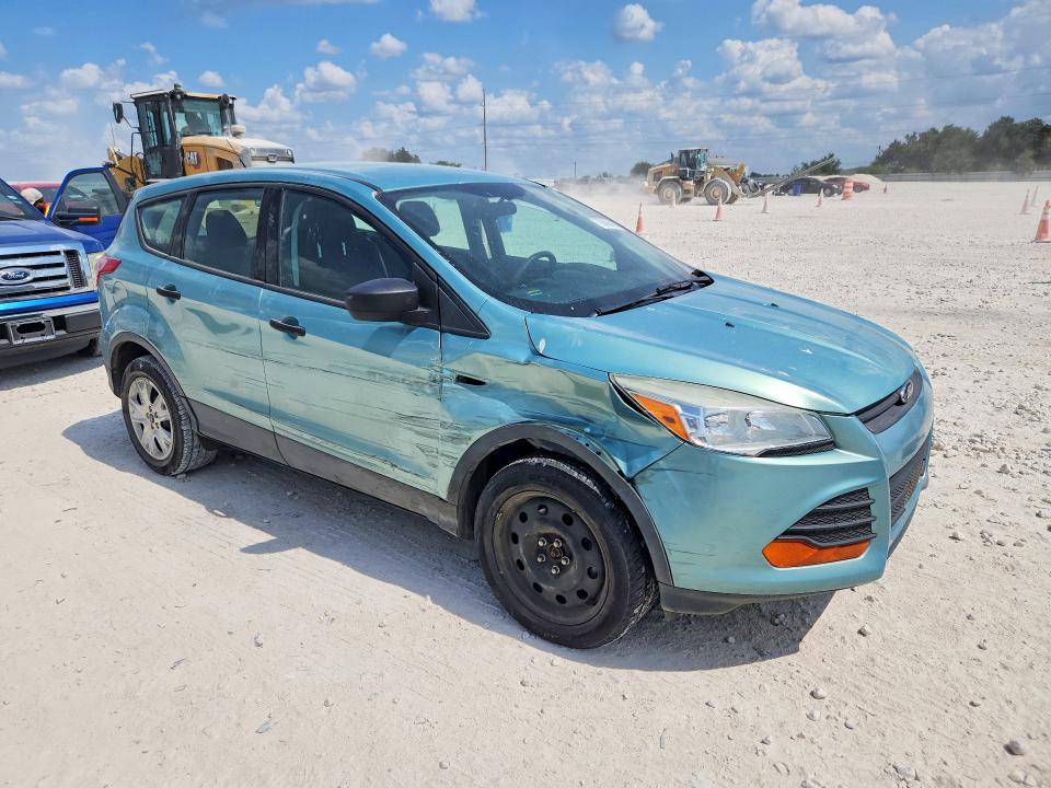 Photo 4 from auction – 2013 FORD ESCAPE with VIN 1FMCU0F75DUD37487