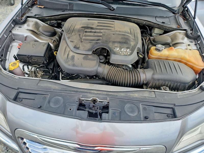 Photo 11 from auction – 2013 CHRYSLER 300 with VIN 2C3CCAAG2DH626953