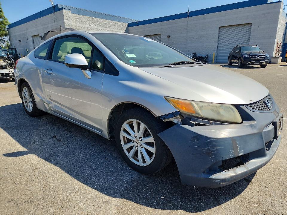 Photo 4 from auction – 2012 HONDA CIVIC with VIN 2HGFG3B8XCH504776
