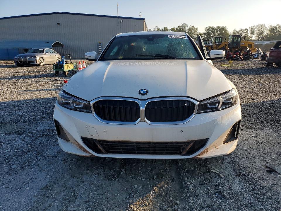 Photo 5 from auction – 2025 BMW 330I with VIN 3MW69CW04S8F29644