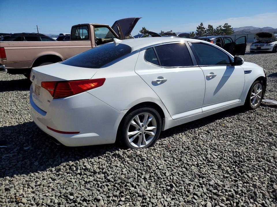 Foto 3 de la subasta – 2013 KIA OPTIMA con VIN 5XXGM4A7XDG129342