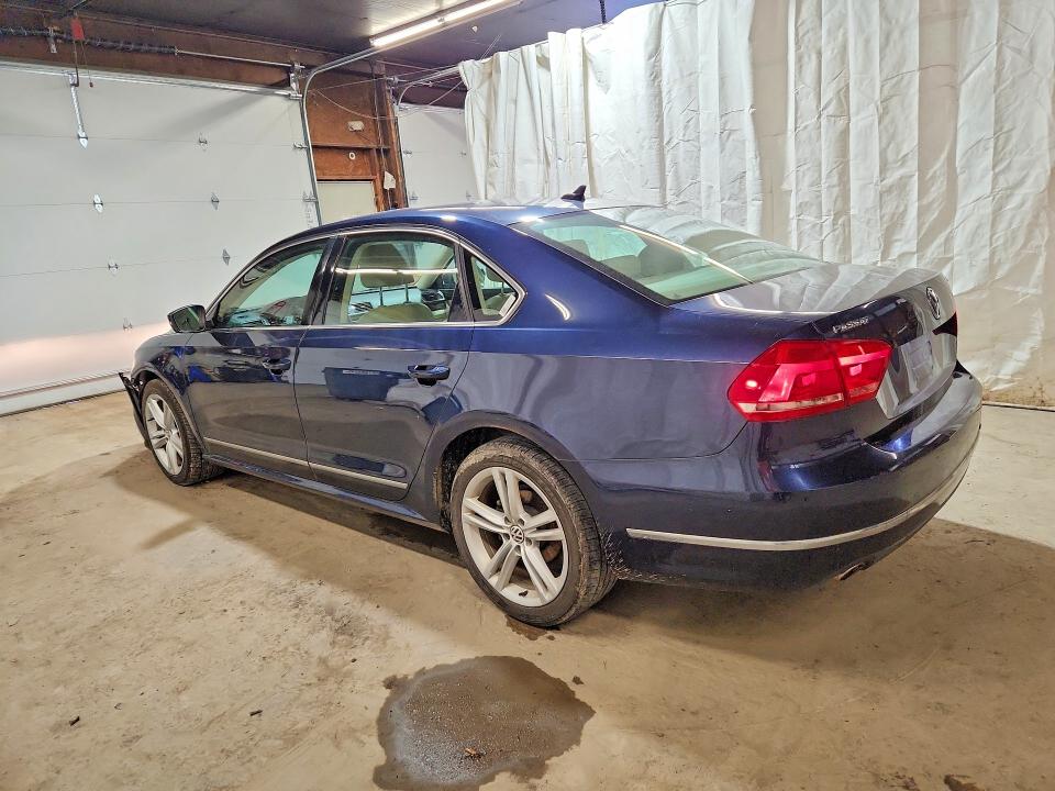 Photo 2 from auction – 2014 VOLKSWAGEN PASSAT with VIN 1VWCN7A3XEC057325
