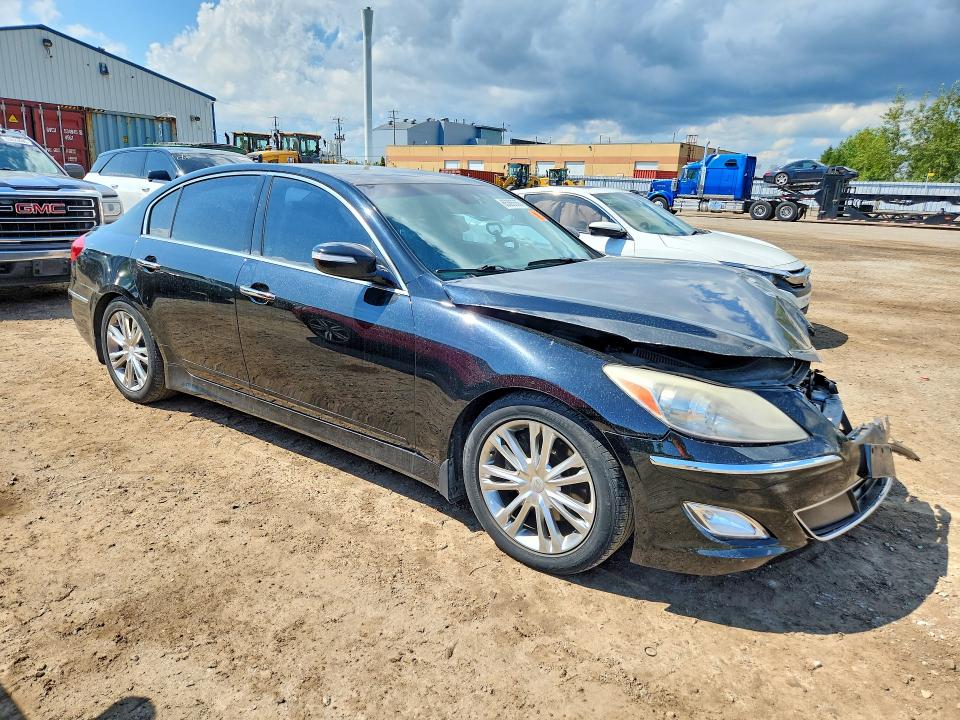 Photo 4 from auction – 2012 HYUNDAI GENESIS with VIN KMHGC4DDXCU176198