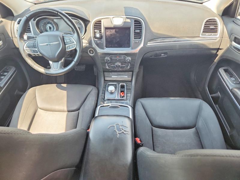 Photo 8 from auction – 2018 CHRYSLER 300 with VIN 2C3CCAAG6JH249958