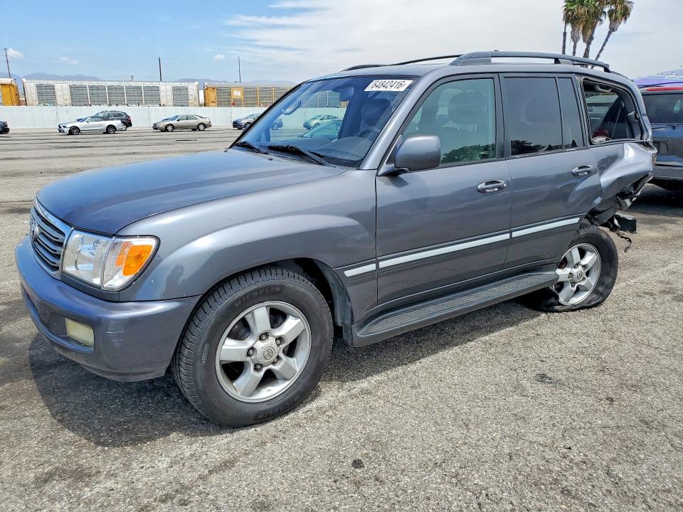 2004 TOYOTA LAND CRUISER