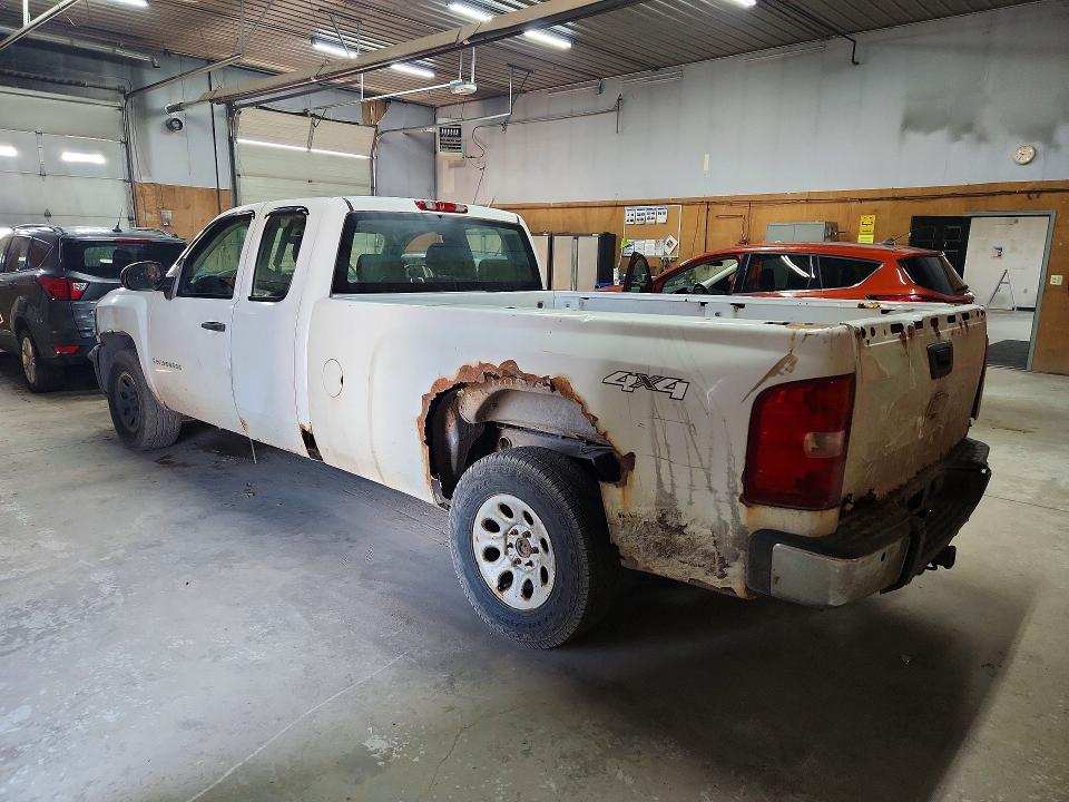 Photo 2 from auction – 2009 CHEVROLET SILVERADO with VIN 1GCEK19J19E103753
