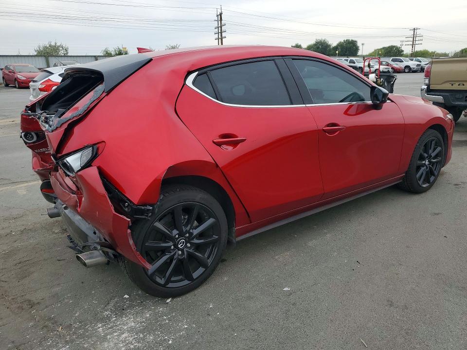 Photo 3 from auction – 2021 MAZDA 3 with VIN JM1BPBJY9M1324021