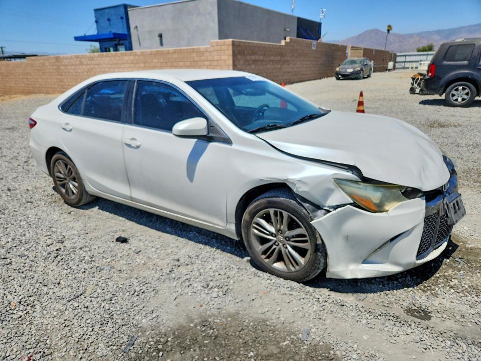 Zdjęcie 4 z aukcji – 2016 TOYOTA CAMRY z VIN 4T1BF1FK7GU169386