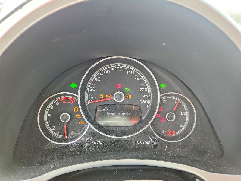 Photo 9 from auction – 2019 VOLKSWAGEN BEETLE with VIN 3VWJD7AT7KM707071