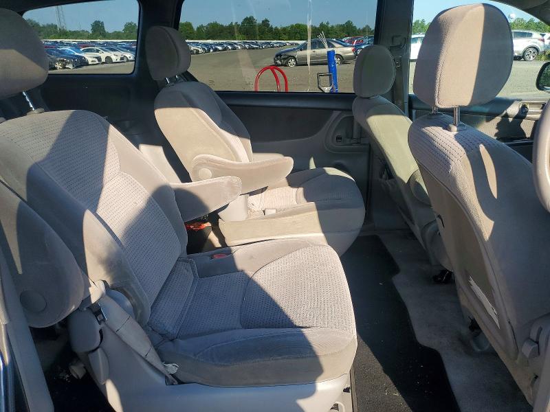 Photo 11 from auction – 2006 TOYOTA SIENNA with VIN 5TDZA23C66S458461