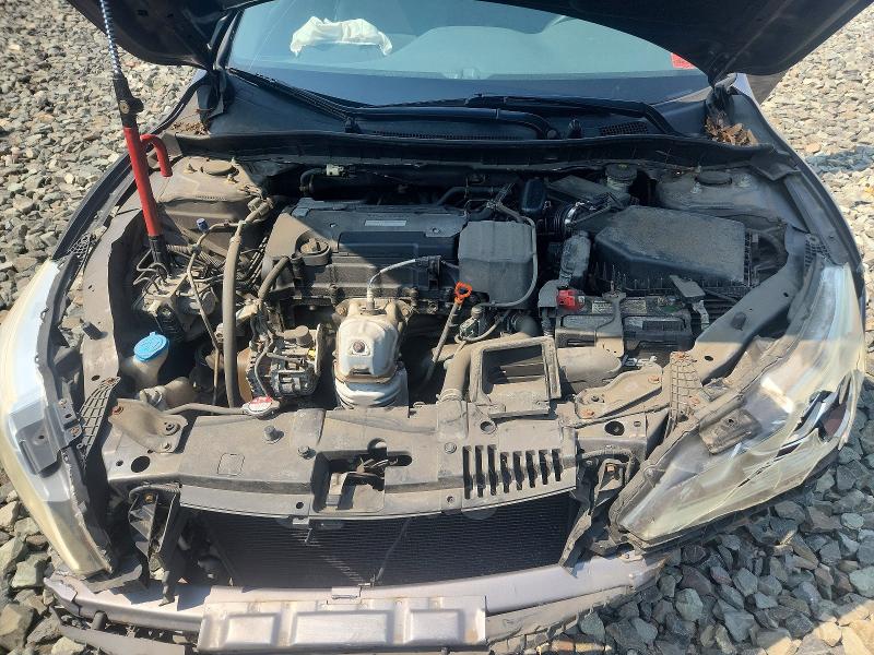 Photo 11 from auction – 2017 HONDA ACCORD with VIN 1HGCR2F37HA015103