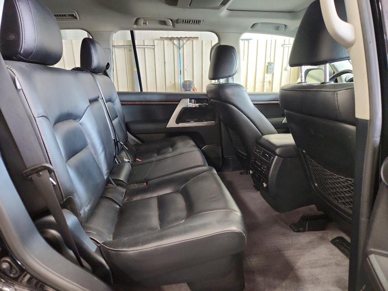 Снимка 11 от търг – 2014 TOYOTA LAND CRUISER с VIN JTMHY7AJ0E4027999
