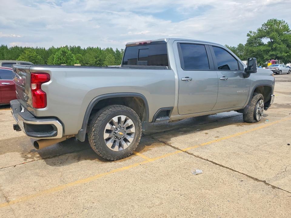 Photo 3 from auction – 2024 CHEVROLET SILVERADO with VIN 2GC4YNEY0R1167157