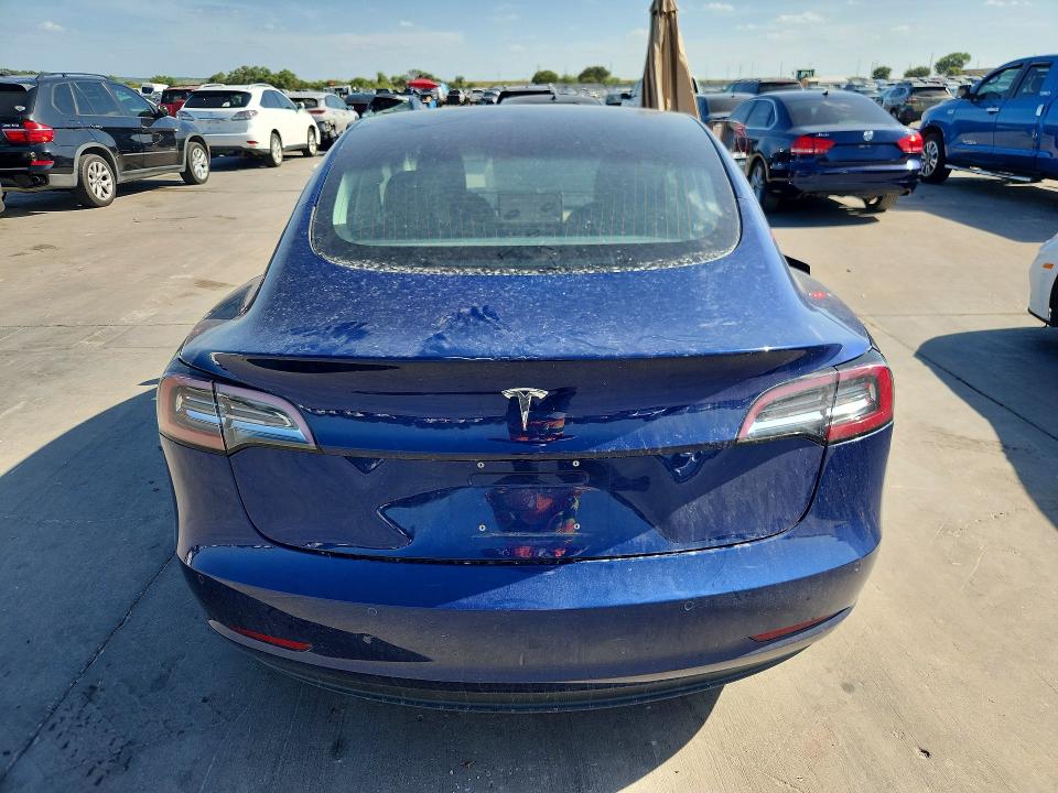 Photo 6 from auction – 2018 TESLA MODEL 3 with VIN 5YJ3E1EA2JF018170