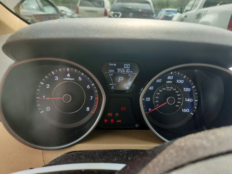 Photo 9 from auction – 2012 HYUNDAI ELANTRA with VIN 5NPDH4AEXCH122447