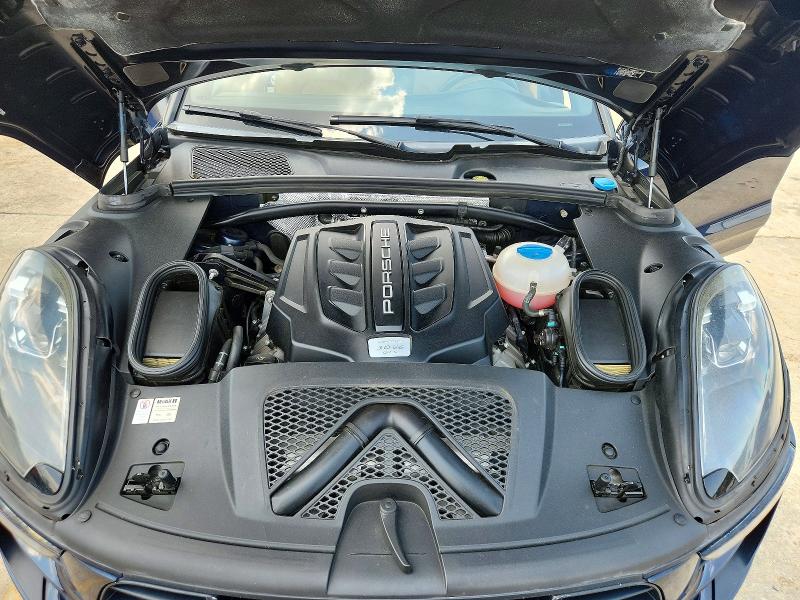 Фото 11 с аукциона – 2017 PORSCHE MACAN с VIN WP1AG2A59HLB55323