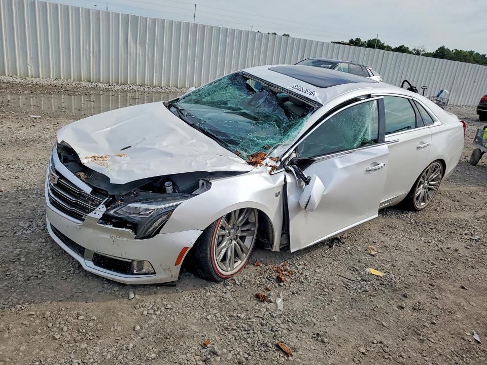 CADILLAC XTS 2019 with VIN 2G61M5S35K9127870 - Photo from auction