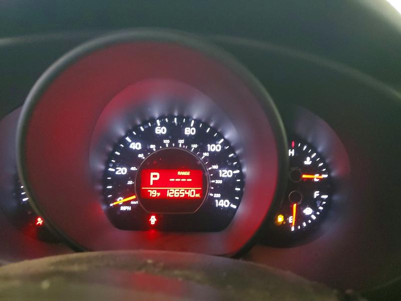 Photo 9 from auction – 2014 KIA SOUL with VIN KNDJP3A53E7029390