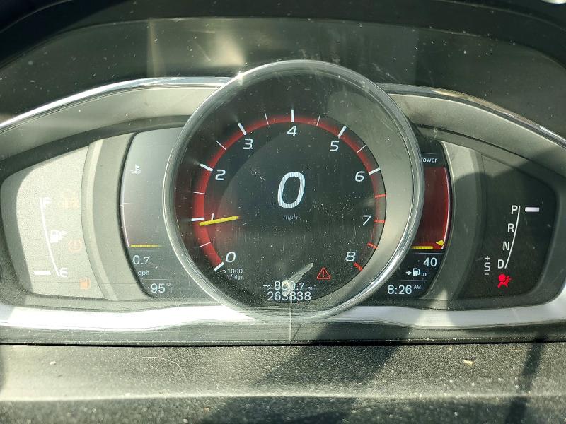 Photo 9 from auction – 2015 VOLVO S60 with VIN YV126MFK9F2356154