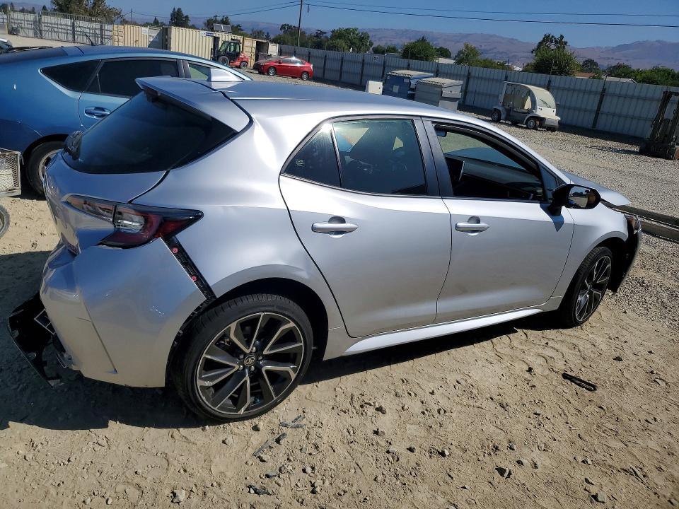 Photo 3 from auction – 2022 TOYOTA COROLLA with VIN JTNC4MBE5N3149815