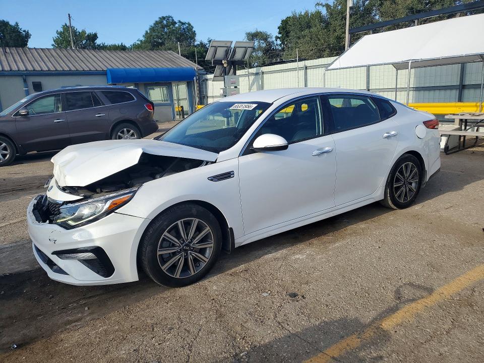 KIA OPTIMA 2019 with VIN 5XXGU4L17KG303650 - Photo from auction