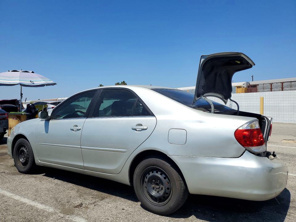 Photo 2 from auction – 2006 TOYOTA CAMRY with VIN 4T1BE32K96U723627