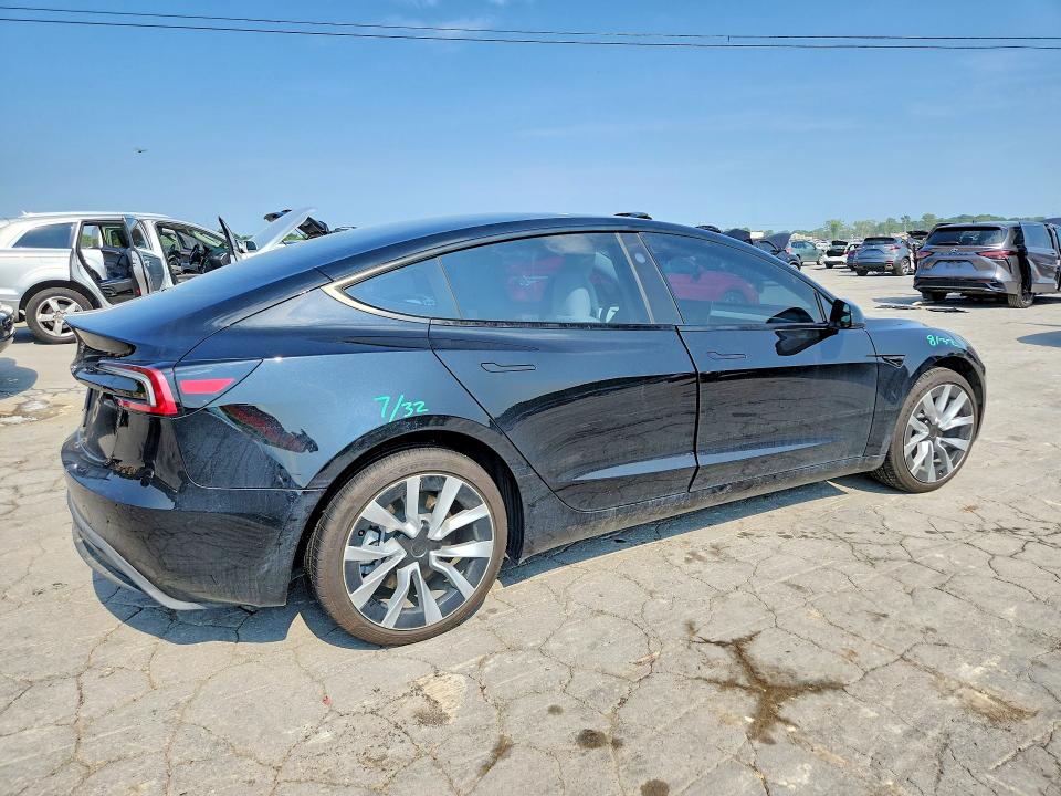 Фото 3 с аукциона – 2026 TESLA MODEL 3 с VIN 5YJ3E1EA2TF140904