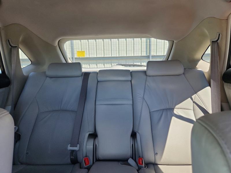Photo 10 from auction – 2008 LEXUS RX with VIN 2T2HK31U58C082059