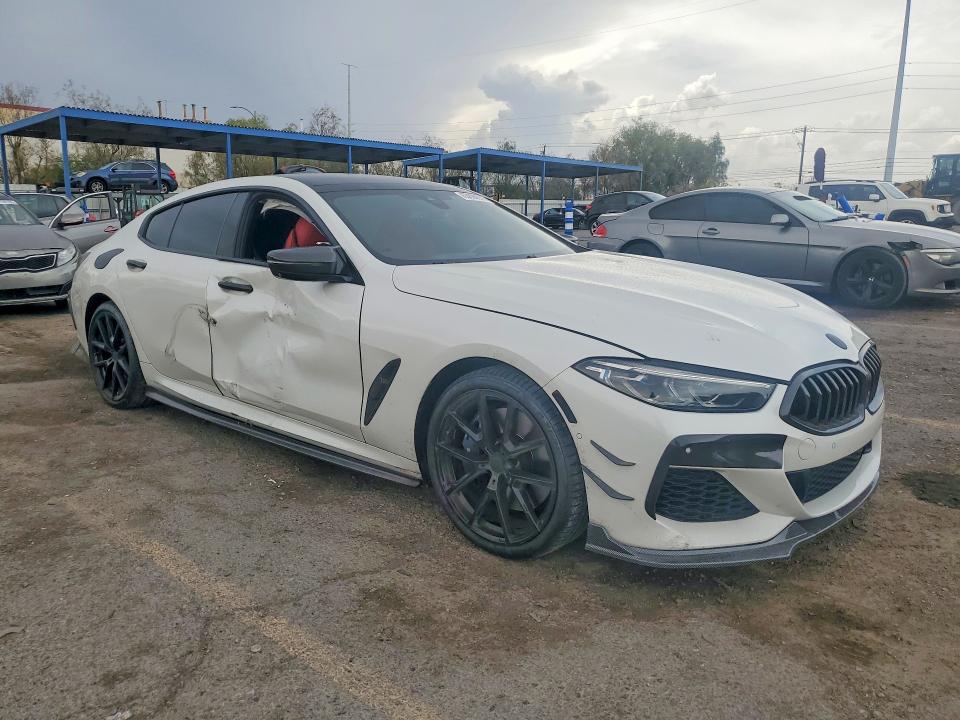 Фото 4 с аукциона – 2020 BMW 840I с VIN WBAGV2C0XLCE05244