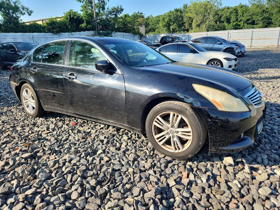 Photo 4 from auction – 2015 INFINITI Q40 with VIN JN1CV6AR6FM522330