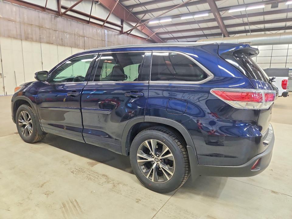 Photo 2 from auction – 2016 TOYOTA HIGHLANDER with VIN 5TDJKRFH1GS231111