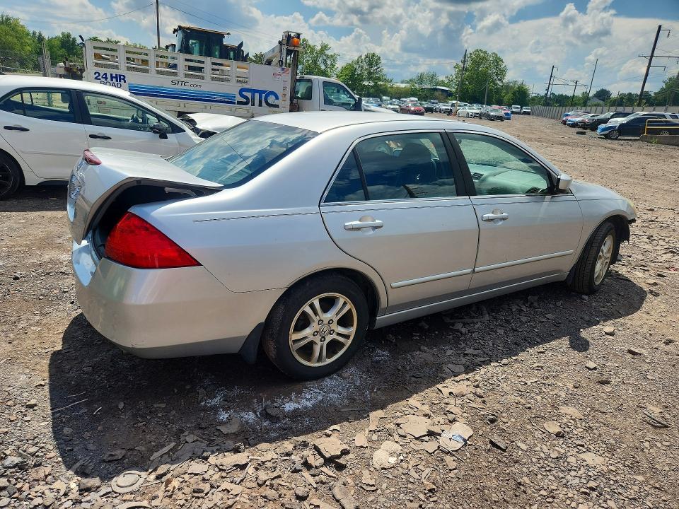 Photo 3 from auction – 2007 HONDA ACCORD with VIN 1HGCM56707A007748