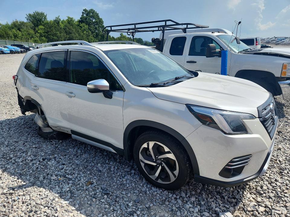 Foto 4 de la subasta – 2022 SUBARU FORESTER con VIN JF2SKARC9NH492849