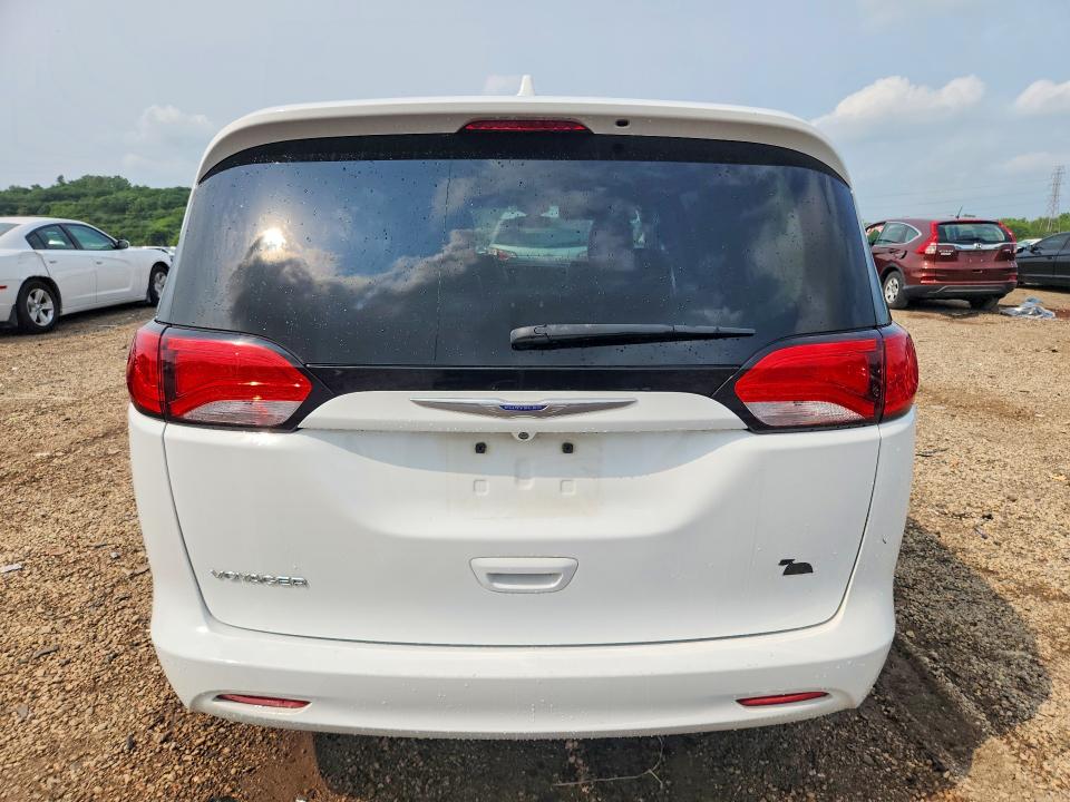 Photo 6 from auction – 2020 CHRYSLER VOYAGER with VIN 2C4RC1DG4LR157200