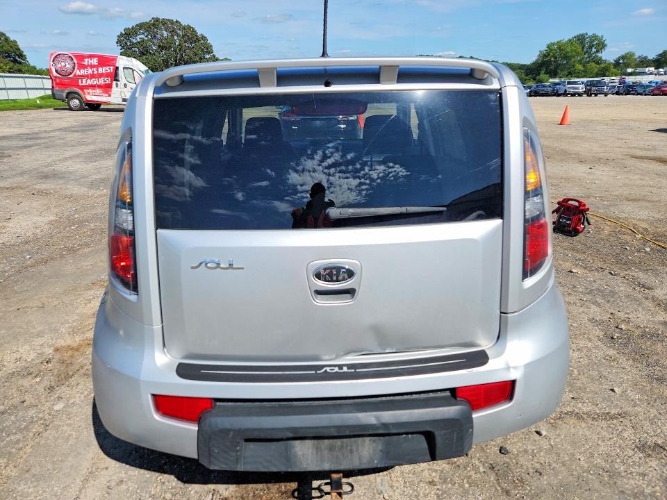 Photo 6 from auction – 2010 KIA SOUL with VIN KNDJT2A2XA7703945