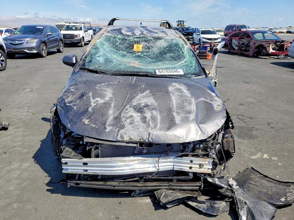 Photo 5 from auction – 2025 TOYOTA COROLLA with VIN JTNC4MBE9S3244910