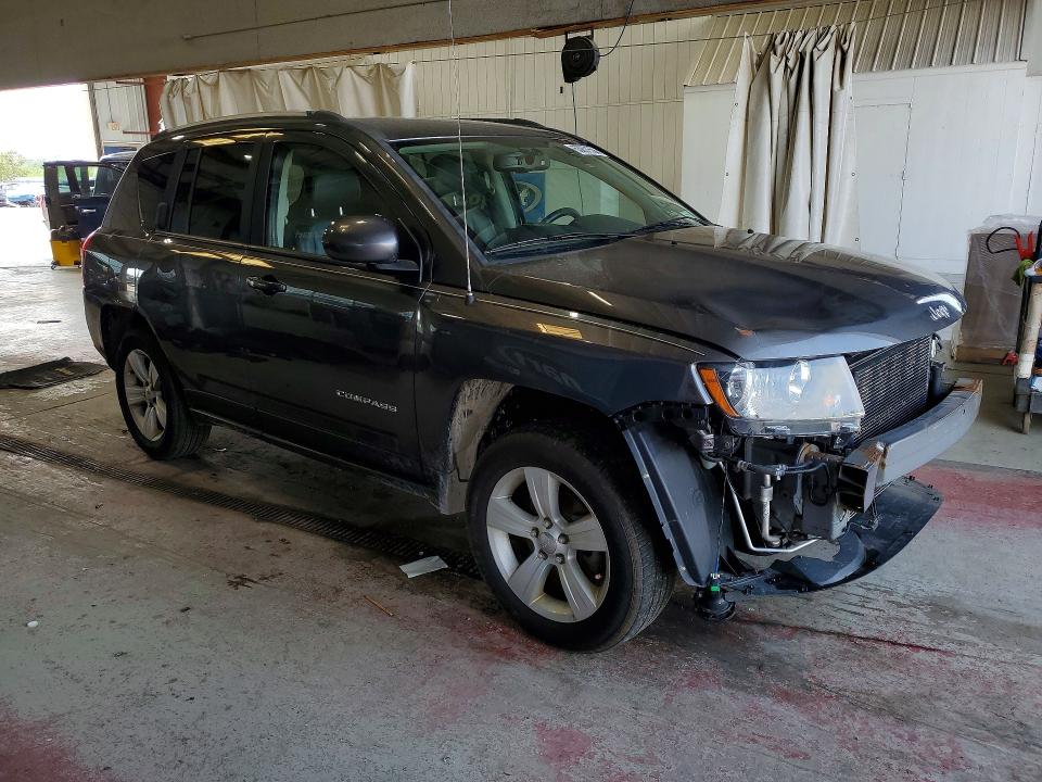 Photo 4 from auction – 2016 JEEP COMPASS with VIN 1C4NJDEB5GD789544