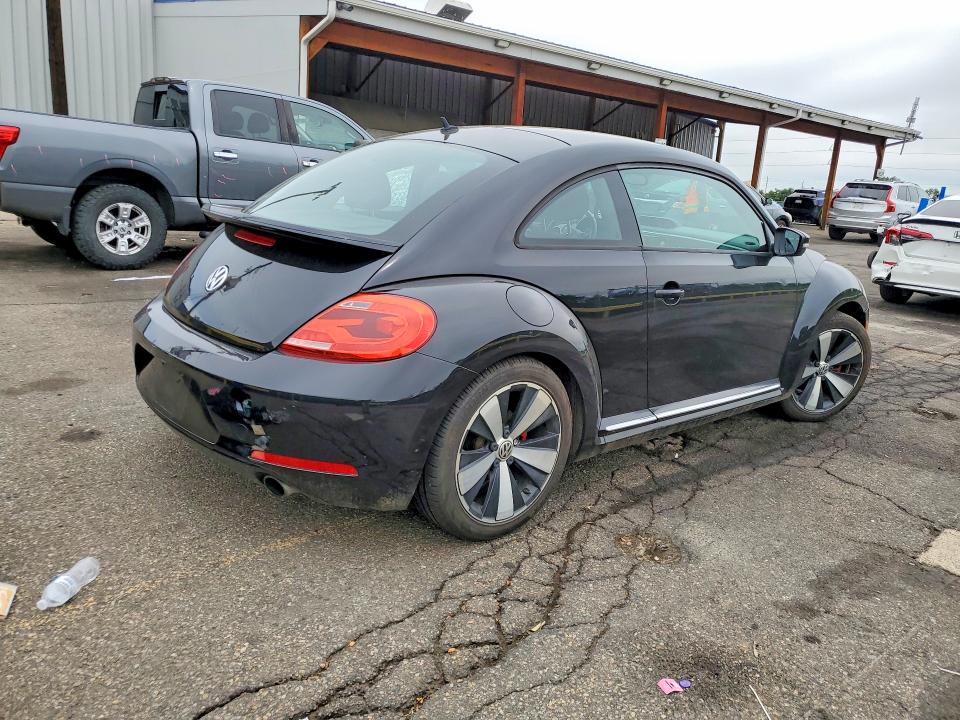 صورة رقم 3 من المزاد - 2012 VOLKSWAGEN BEETLE مع VIN 3VW4A7AT3CM632912