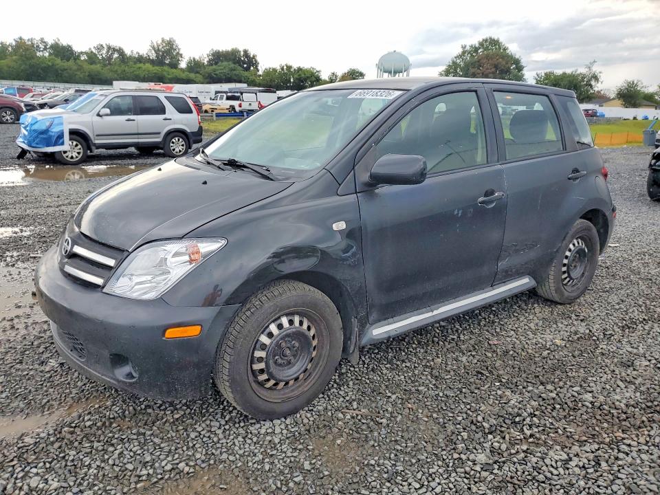 SCION XA 2004 with VIN JTKKT624440061370 - Photo from auction