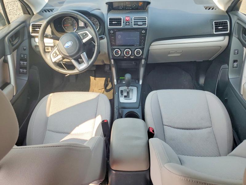 Photo 8 from auction – 2017 SUBARU FORESTER with VIN JF2SJAEC4HH458640
