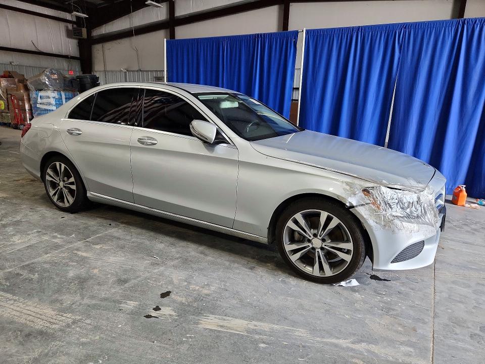 Photo 4 from auction – 2016 MERCEDES-BENZ C with VIN 55SWF4JB6GU162645